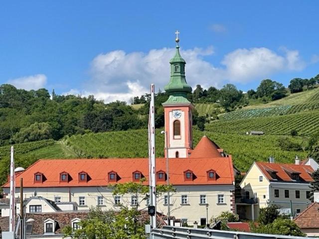 Komfortfertige Wohnungen Freihof Wien Eksteriør bilde